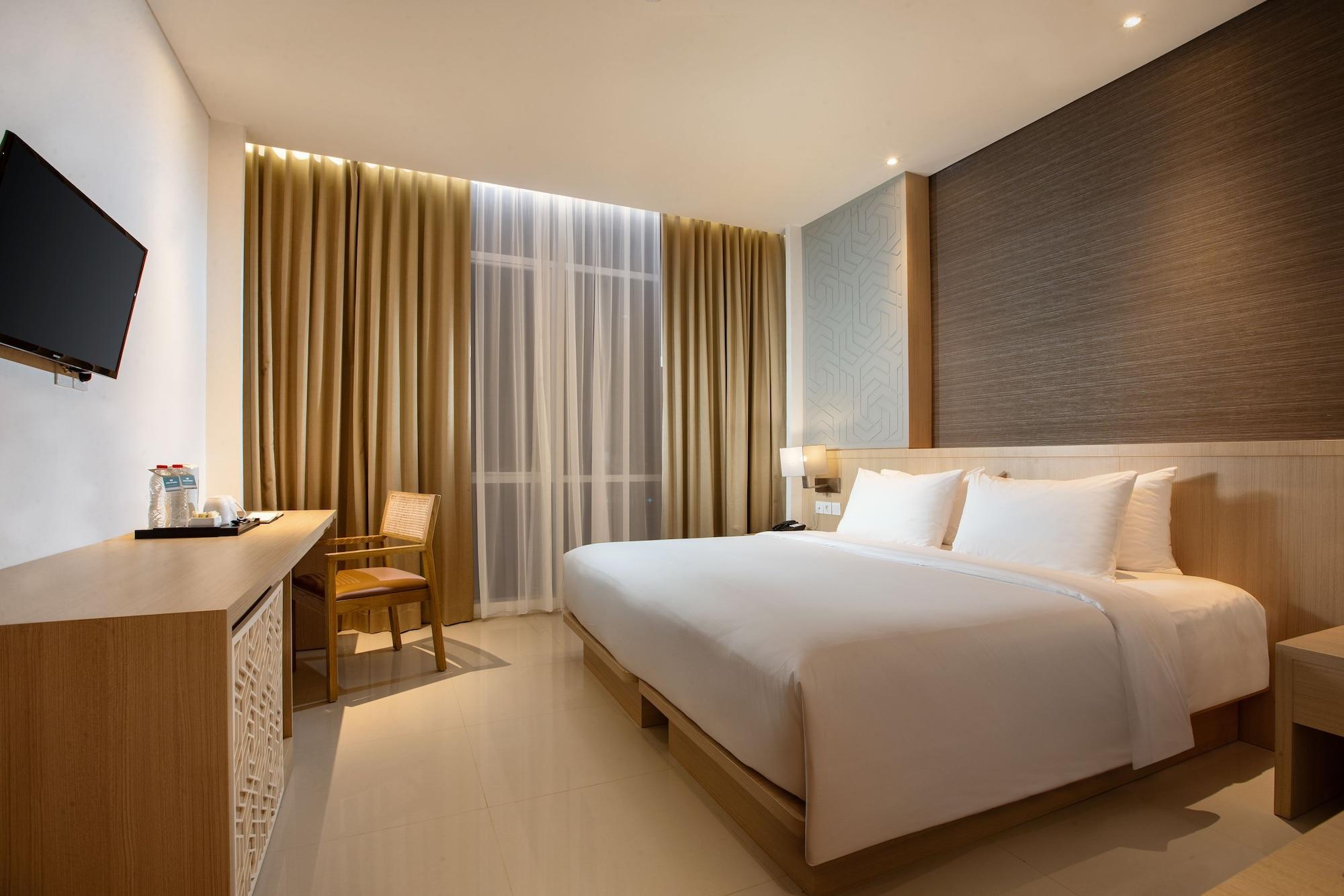 Hotel Santika Gresik Eksteriør bilde